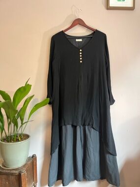 Anself Black Layered Long Sleeve Button Tunic Dress